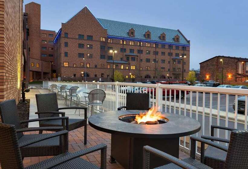 هتل Home2 Suites By Hilton Sioux Falls/sanford Medical Center