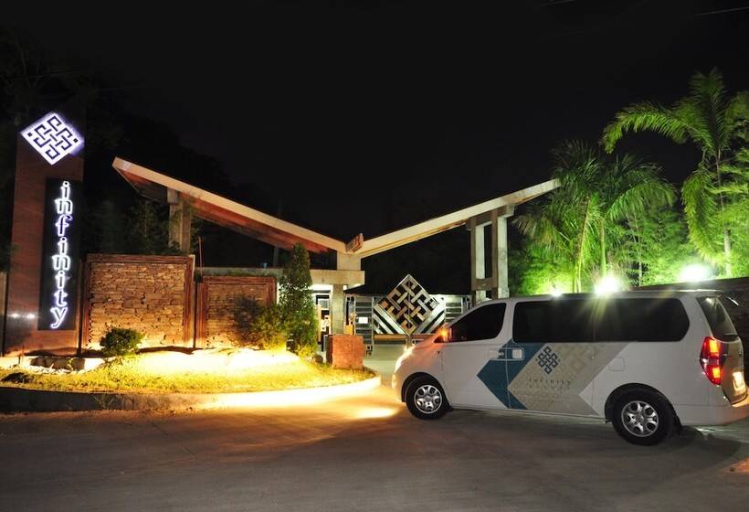 هتل Infinity Resort