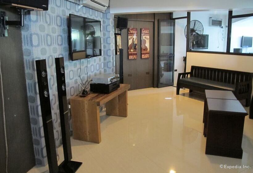 هتل Infinity Resort