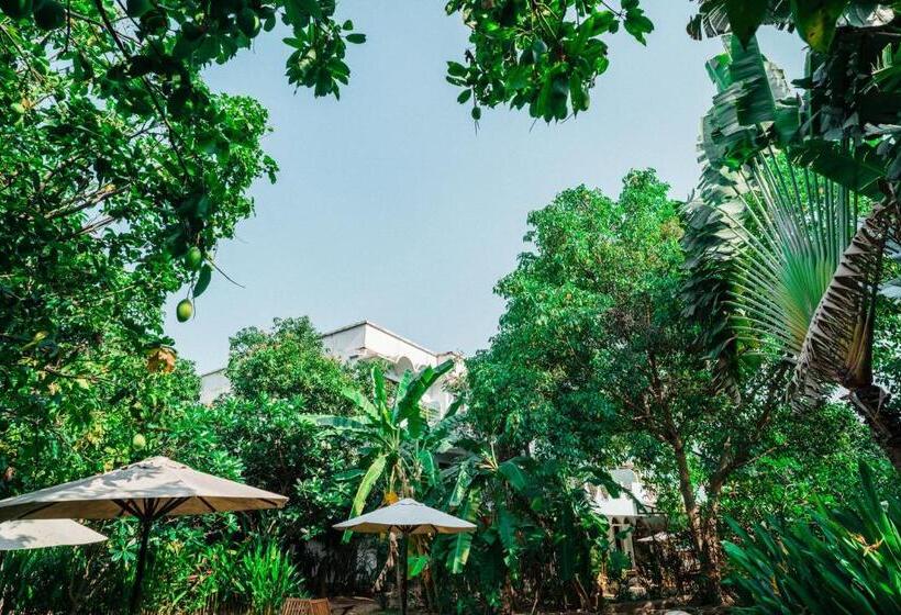 Iroha Garden Hotel & Resort