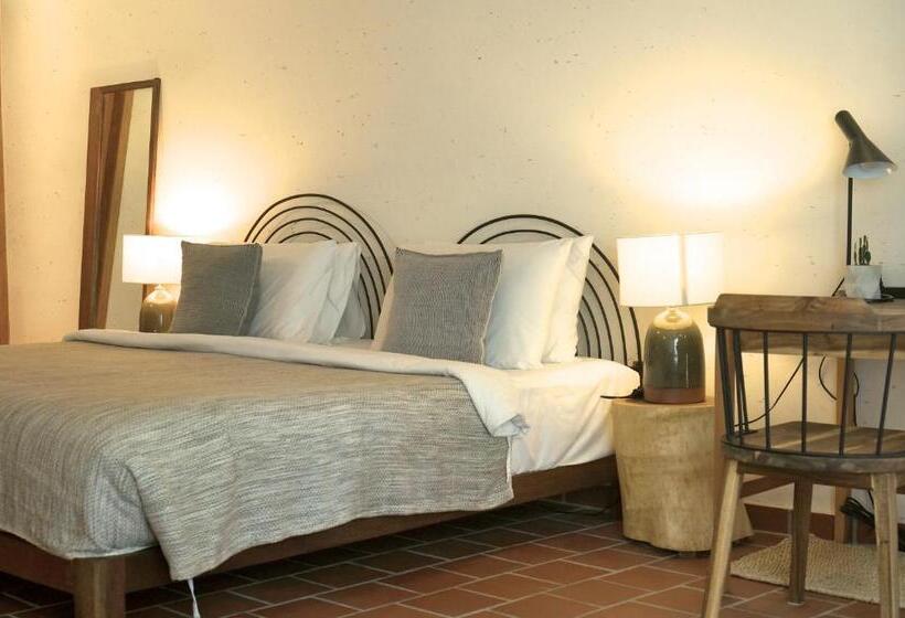 Iroha Garden Hotel & Resort