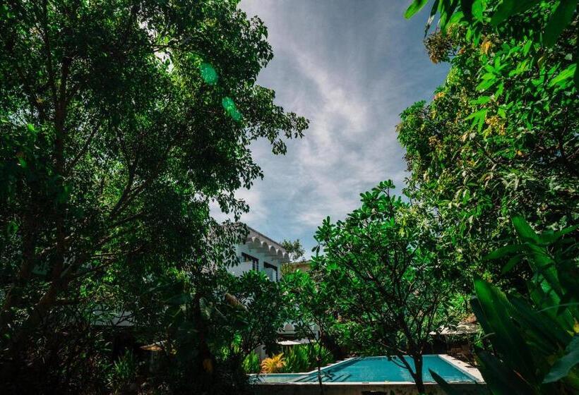 Iroha Garden Hotel & Resort