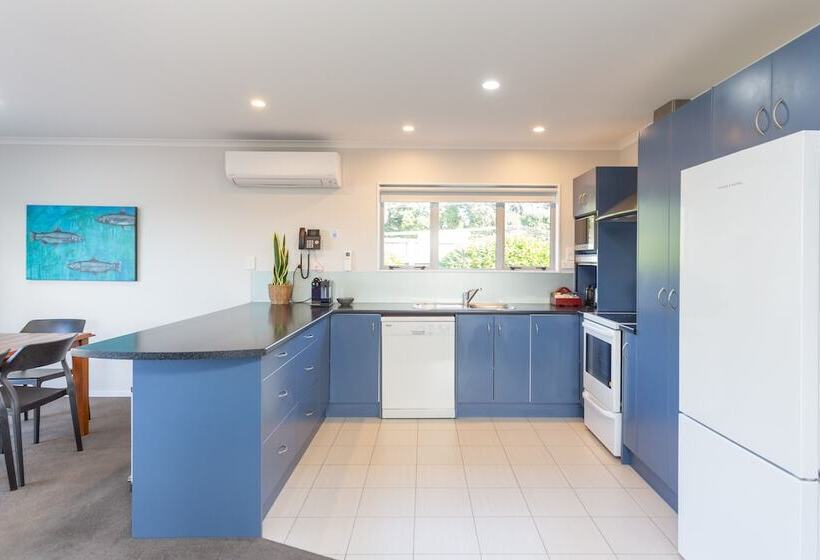 酒店 Lake Taupo Holiday Resort