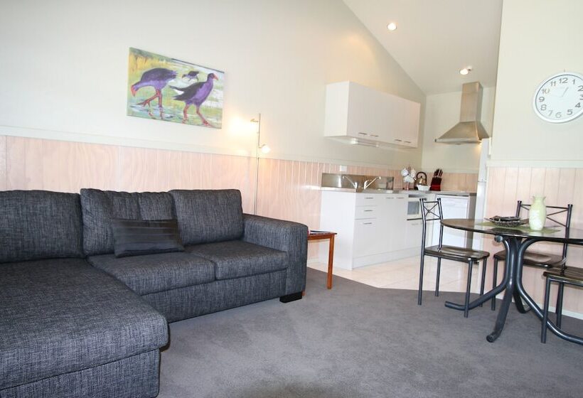 酒店 Lake Taupo Holiday Resort