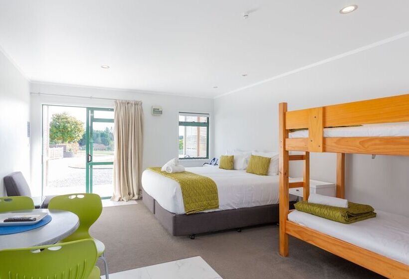 酒店 Lake Taupo Holiday Resort