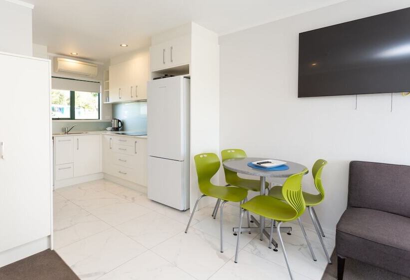 酒店 Lake Taupo Holiday Resort