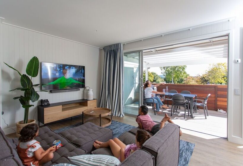 酒店 Lake Taupo Holiday Resort