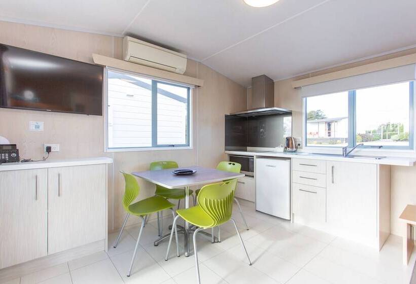 酒店 Lake Taupo Holiday Resort