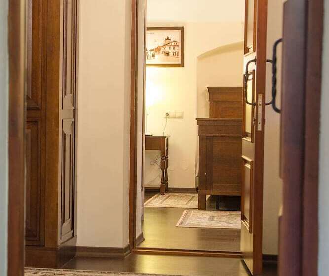 호텔 Monastyrski Minsk City Centre