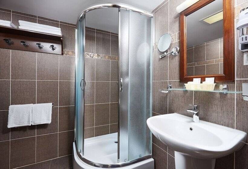 호텔 Monastyrski Minsk City Centre