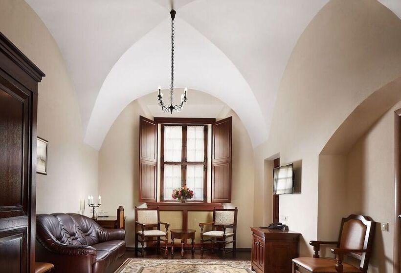 호텔 Monastyrski Minsk City Centre