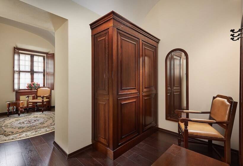 호텔 Monastyrski Minsk City Centre