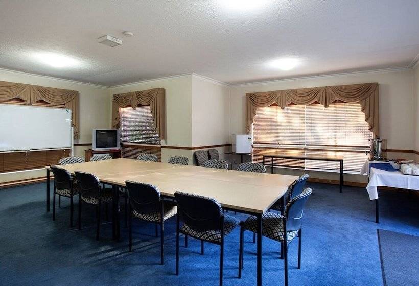 Nightcap At Federal Hotel Toowoomba