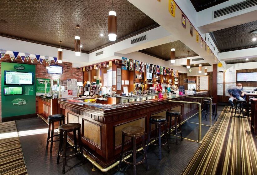 Nightcap At Federal Hotel Toowoomba