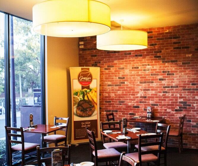 Nightcap At Federal Hotel Toowoomba