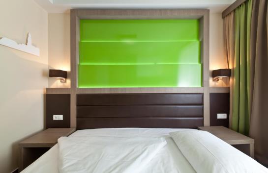 هتل Novum Style Accord