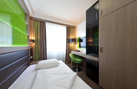 هتل Novum Style Accord