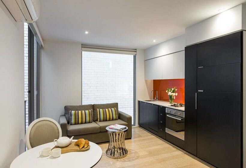 فندق Oaks Melbourne South Yarra Suites