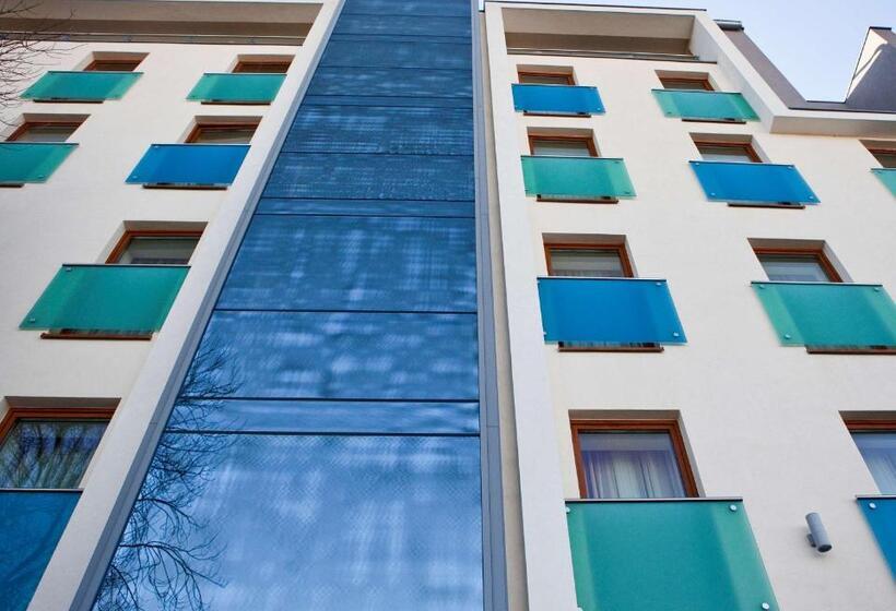 בית מלון כפרי Opole Centrum