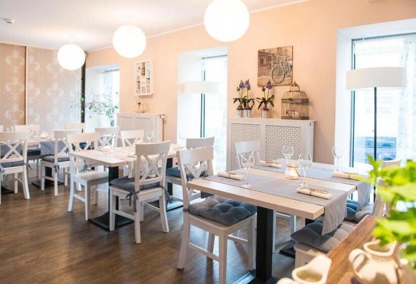 בית מלון כפרי Opole Centrum