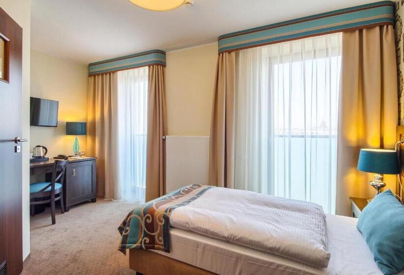 בית מלון כפרי Opole Centrum