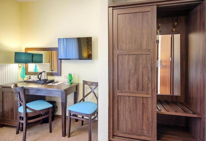 בית מלון כפרי Opole Centrum