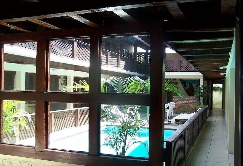 ホテル Pousada Canoas