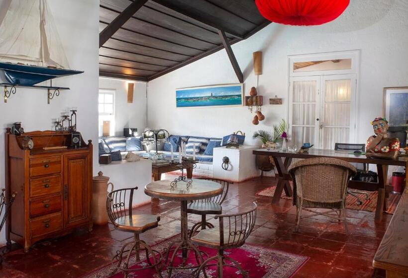 هتل Pousada Casa Buzios