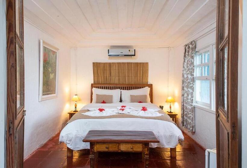 هتل Pousada Casa Buzios