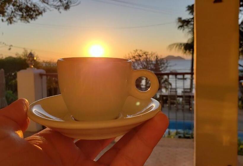 هتل Pousada Casa Buzios