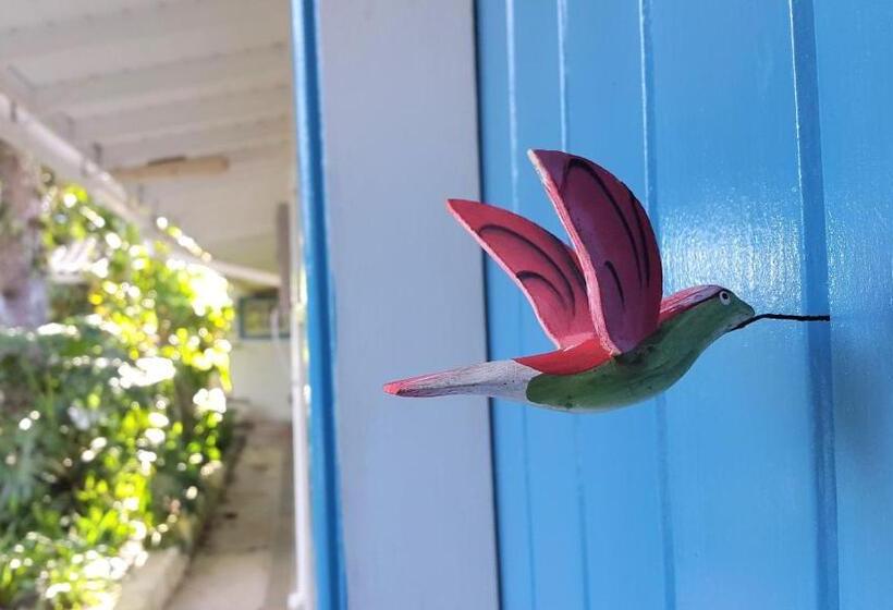 هتل Pousada Casa Buzios