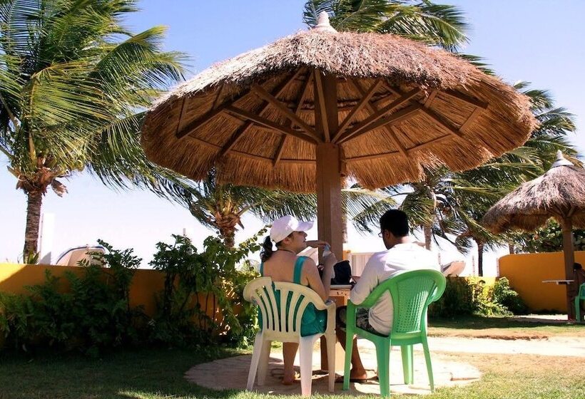 ホテル Pousada Solmar Japaratinga