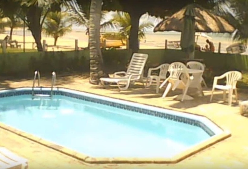 ホテル Pousada Solmar Japaratinga