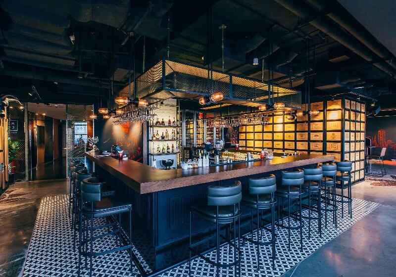 酒店 Pullman Saigon Centre