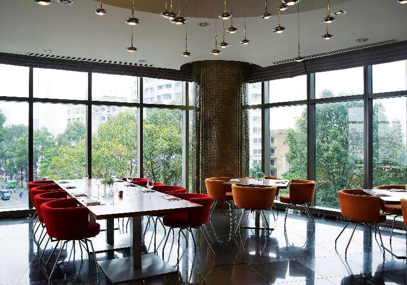 酒店 Pullman Saigon Centre