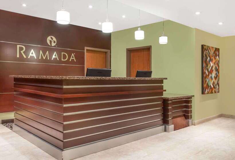 فندق Ramada By Wyndham Carlyle