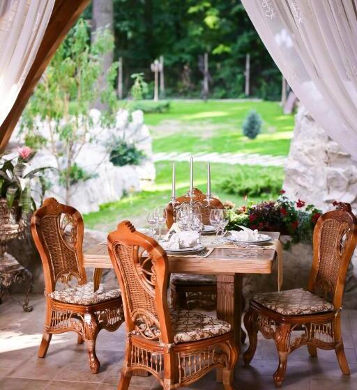 ホテル Restaurant La Castel