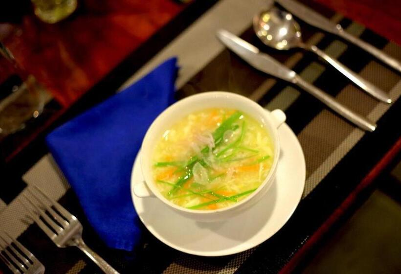 Отель Royal Hills