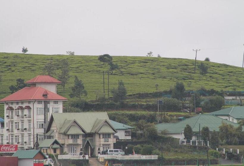 Отель Royal Hills