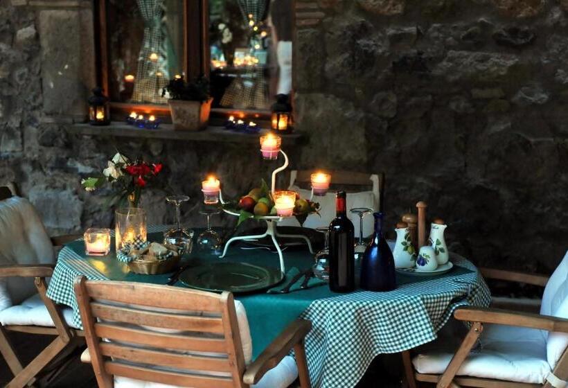 בית מלון כפרי La Riserva Montebello