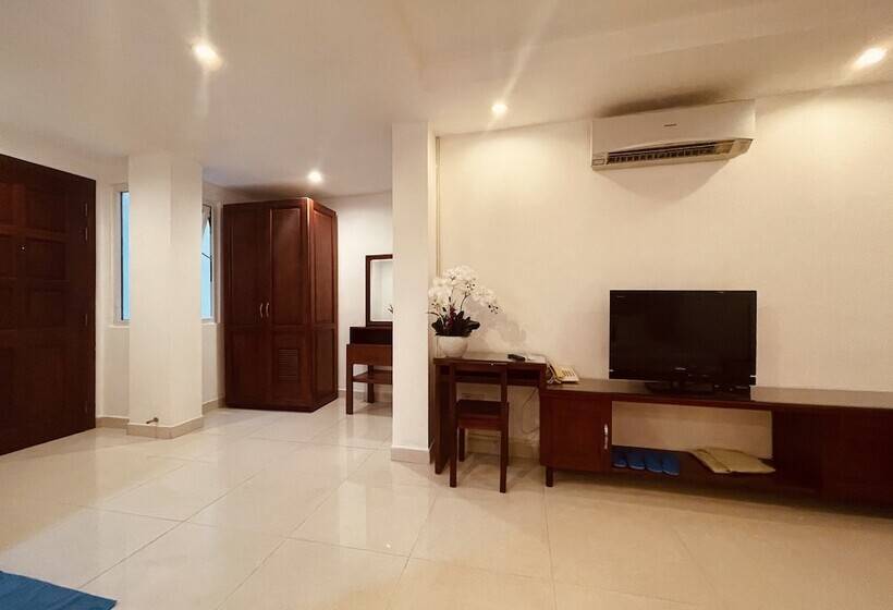 هتل Saigon Europe