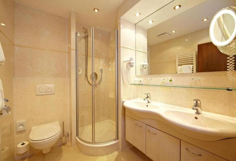 هتل Staudacherhof History & Lifestyle