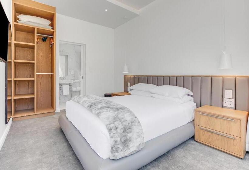 هتل The Marly Boutique