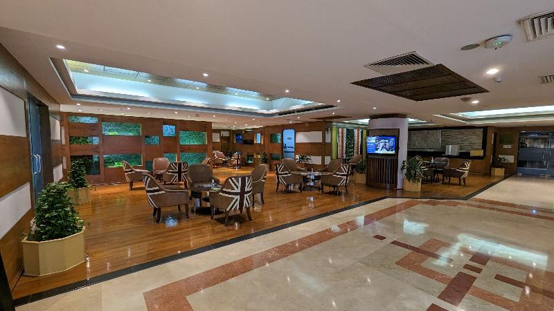 هتل The Peninsula Chittagong Limited