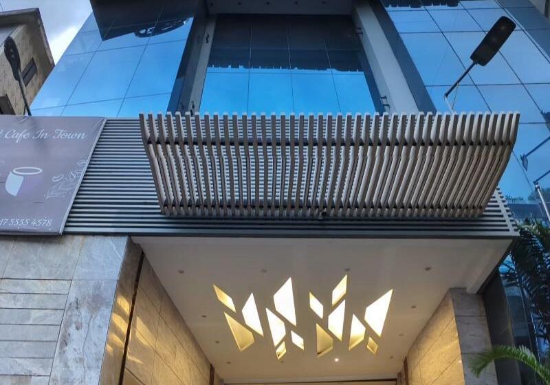 هتل The Peninsula Chittagong Limited