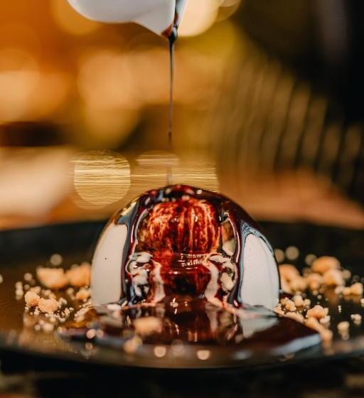 هتل The Peninsula Chittagong Limited