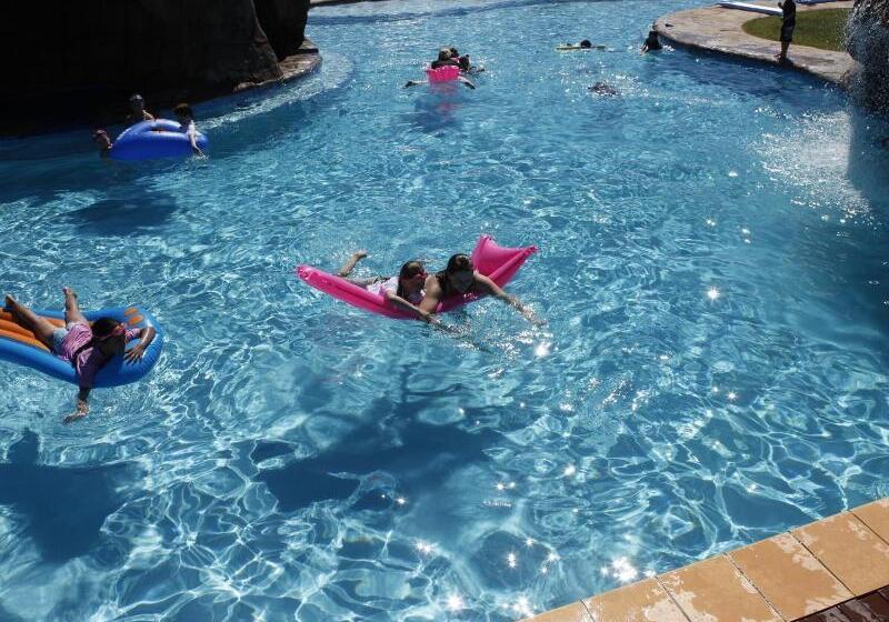 בית מלון כפרי Tindarra Resort