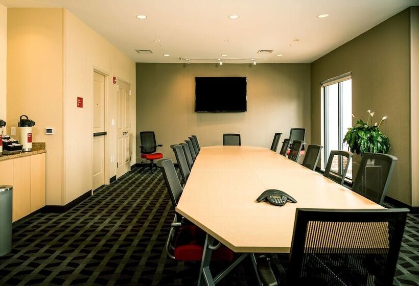 בית מלון כפרי Towneplace Suites By Marriott Bangor