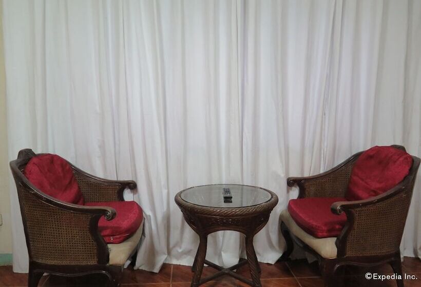 هتل Villa Alzhun Tourist Inn And Restaurant