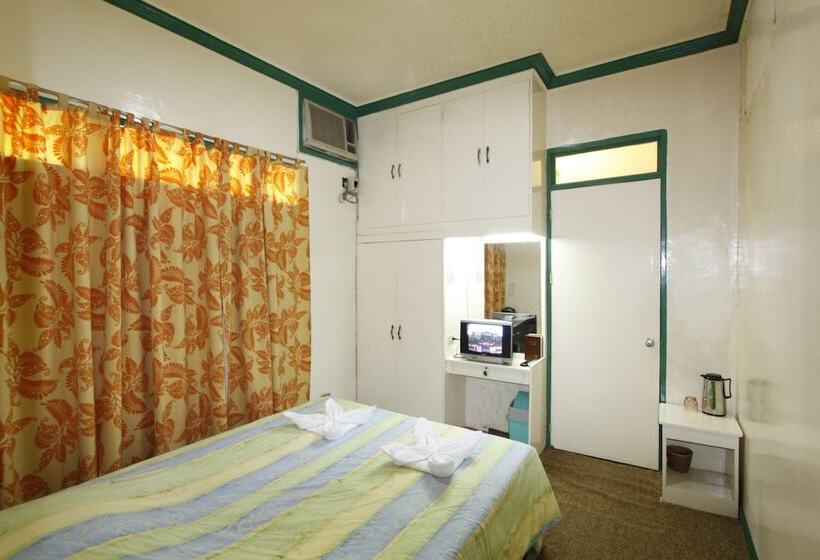 هتل Villa Alzhun Tourist Inn And Restaurant